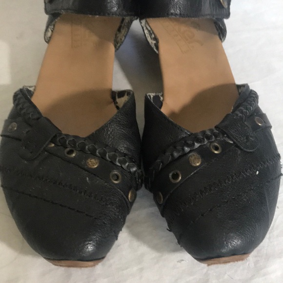 “RIEKER” Blue Leather Studded Heeled Mary Janes. - Picture 4 of 14